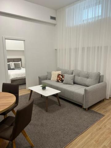 Centar Ns 5 Apartment Novi Sad Ngoại thất bức ảnh